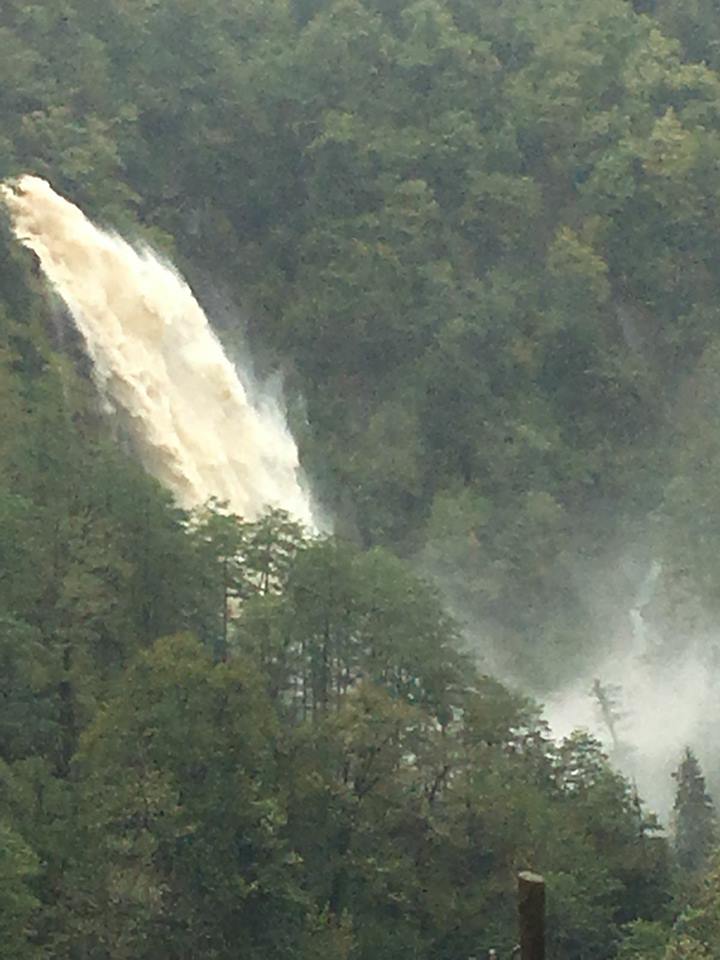 Mencuna Waterfall accommodation