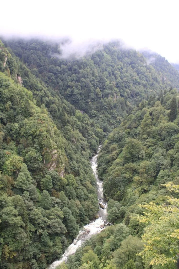 karadeniz şelaleleri arasında Gelin Tülü Şelalesi, Ayder Rize