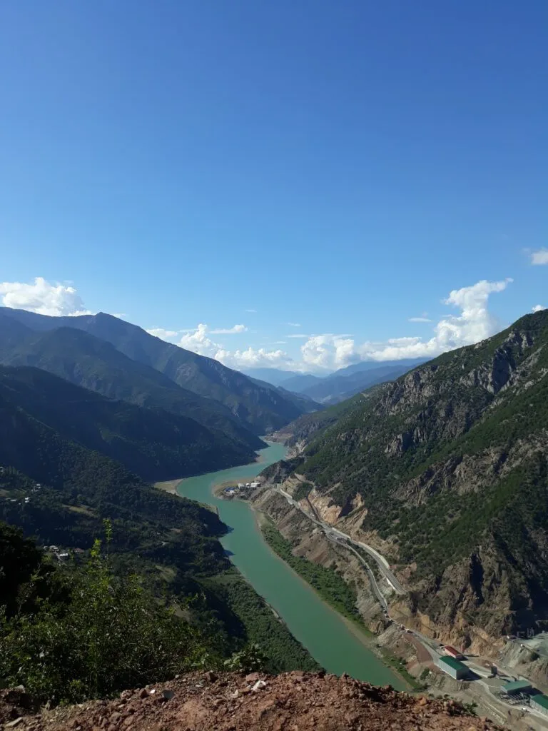 Hatila Vadisi Milli Parkı 2026: Cam Teras ve Gezi Rehberi