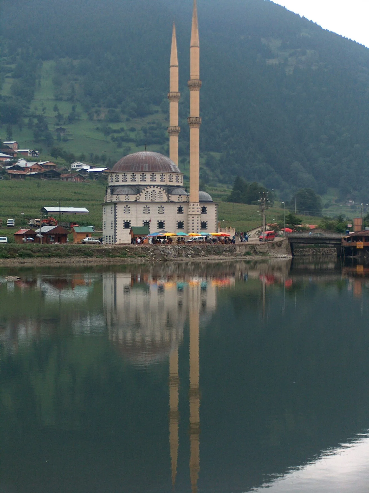 Uzungöl manzarası — Uzungöl balayı otel