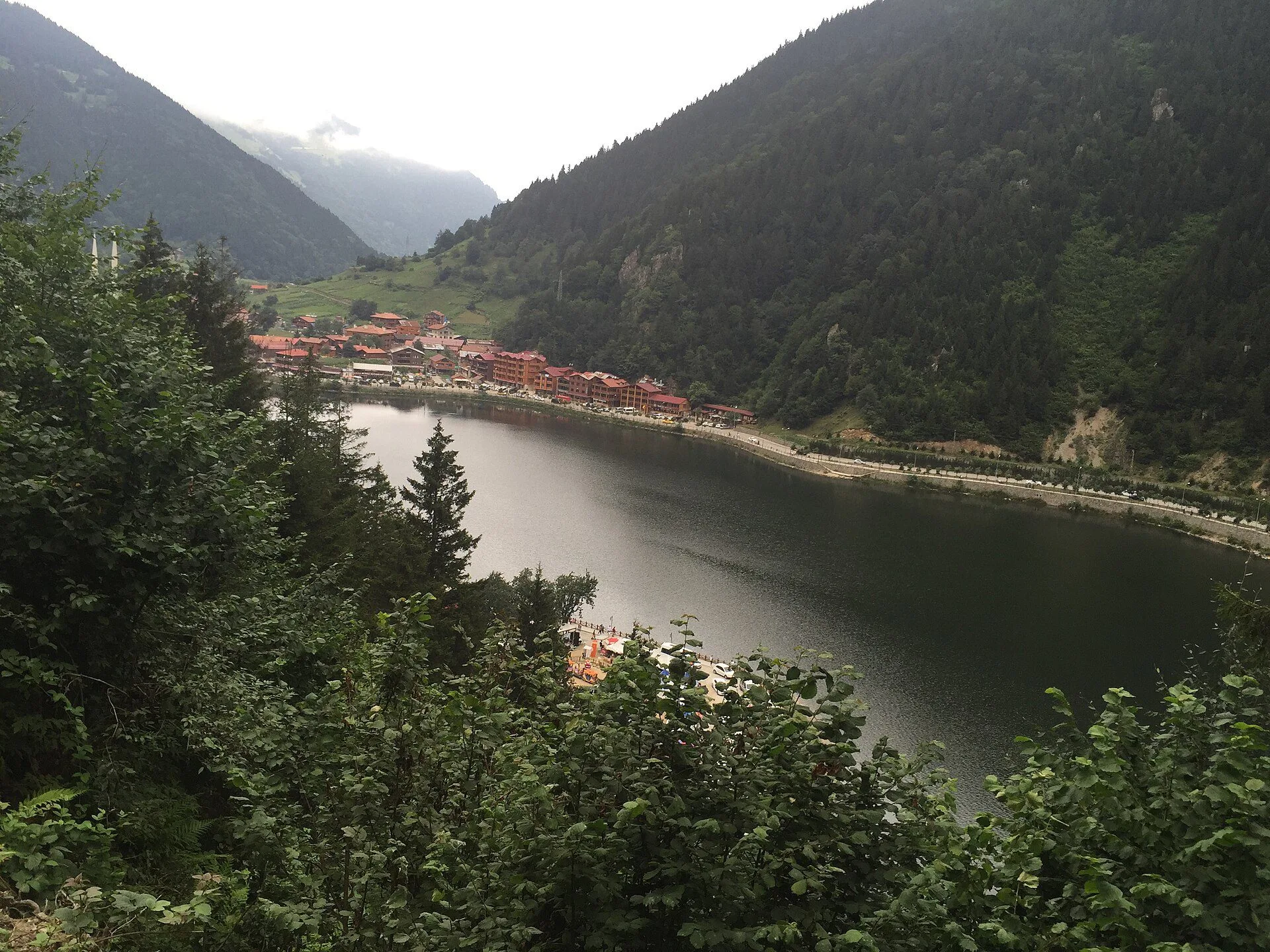Uzungöl manzarası — uzungöl bungalov evleri