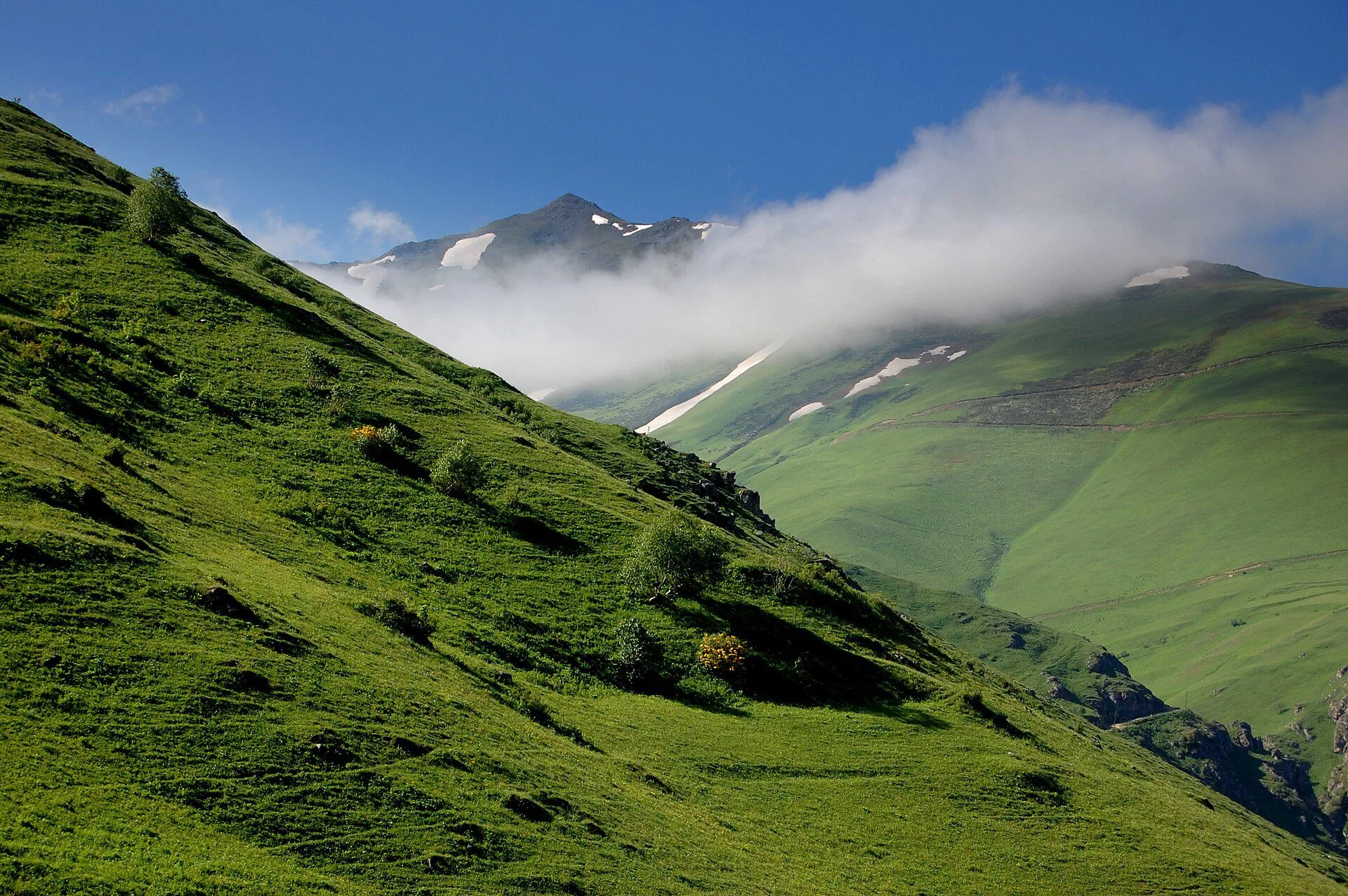 karadeniz yayla turları — Anzer Yaylası, İkizdere (Rize)